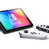 3-45 Nintendo Switch con base y mandos Joy-Con blancos